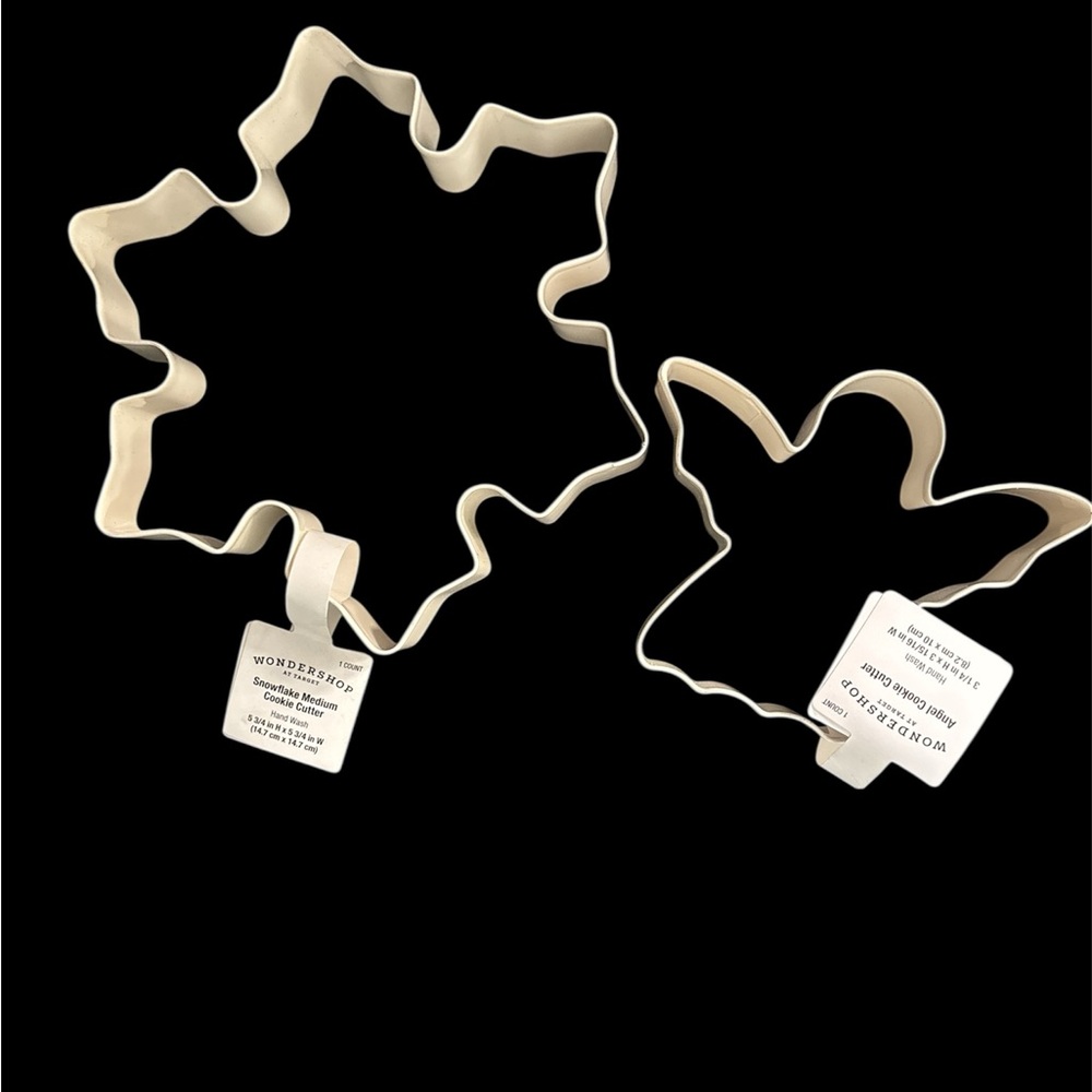 Wondershop Snowflake Cookie Cutter in Cream